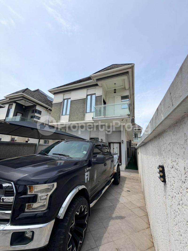 5 bedroom House for rent Chevron Lekki Lagos