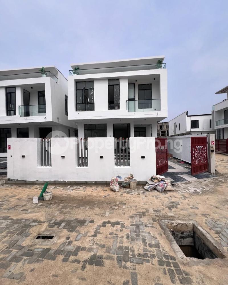 5 bedroom House for sale Chevron Lekki Lagos
