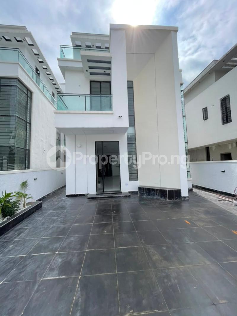 5 bedroom House for sale Chevron Lekki Lagos