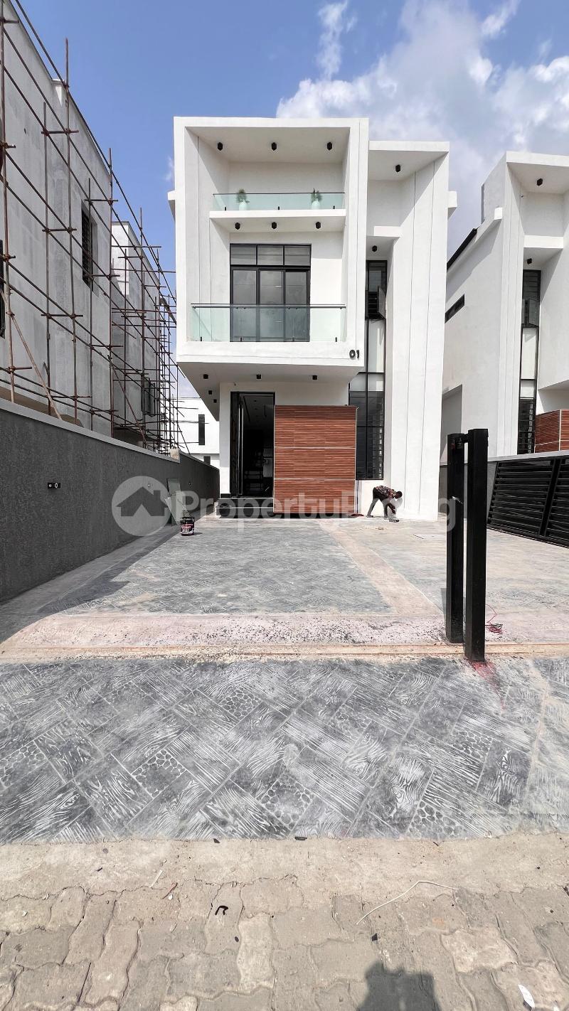 5 bedroom House for sale chevron Lekki Lagos