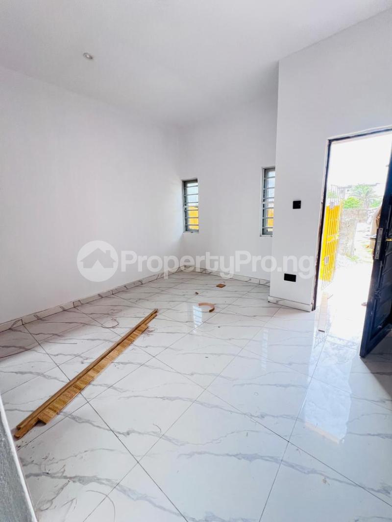 5 bedroom House for sale chevron Lekki Lagos