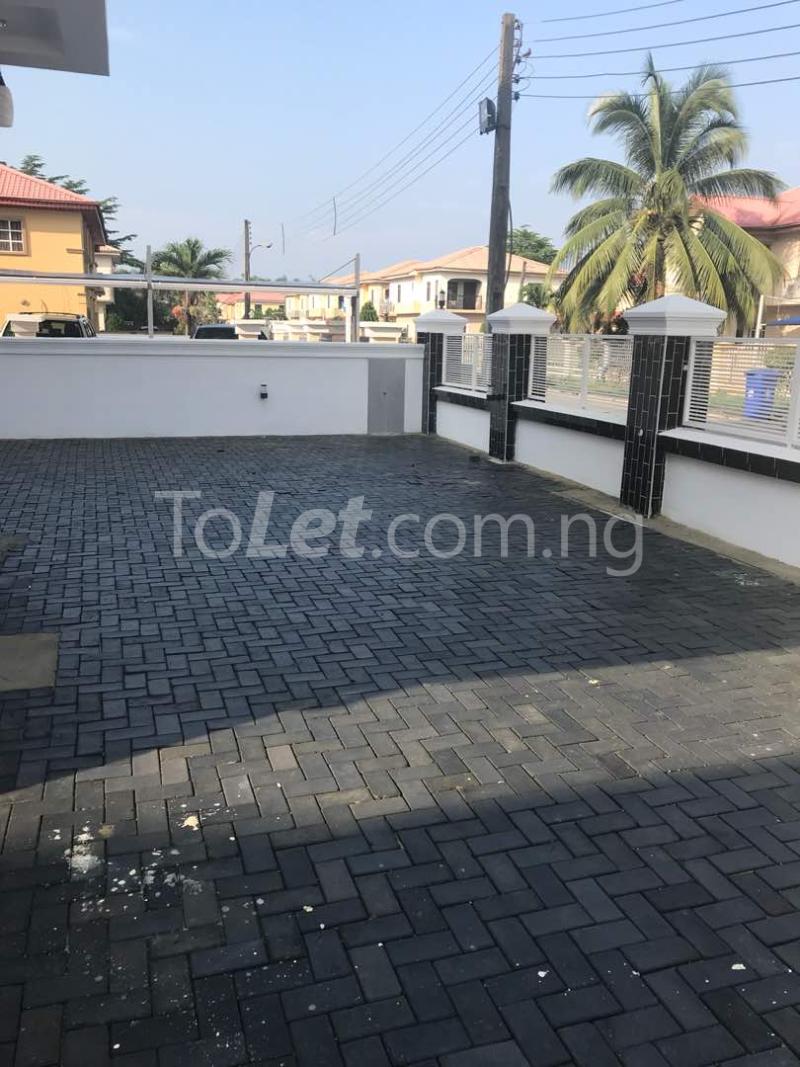 5 Bedroom House in Crown Estate Ajah Lagos House for sale in ajah