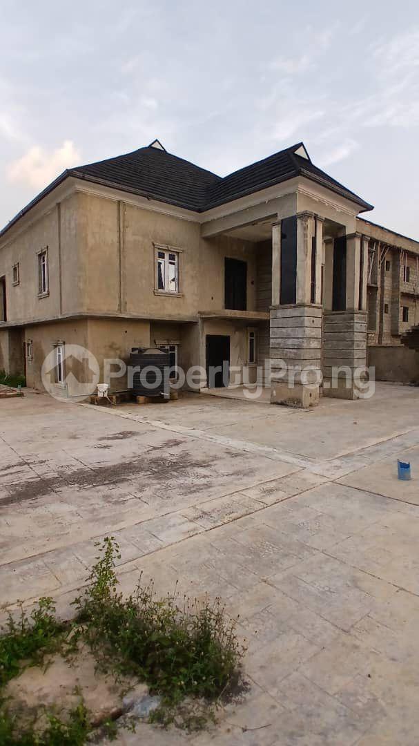 5 bedroom House for sale Opposite Alhheri Hotel Akala Express Ibadan Oyo