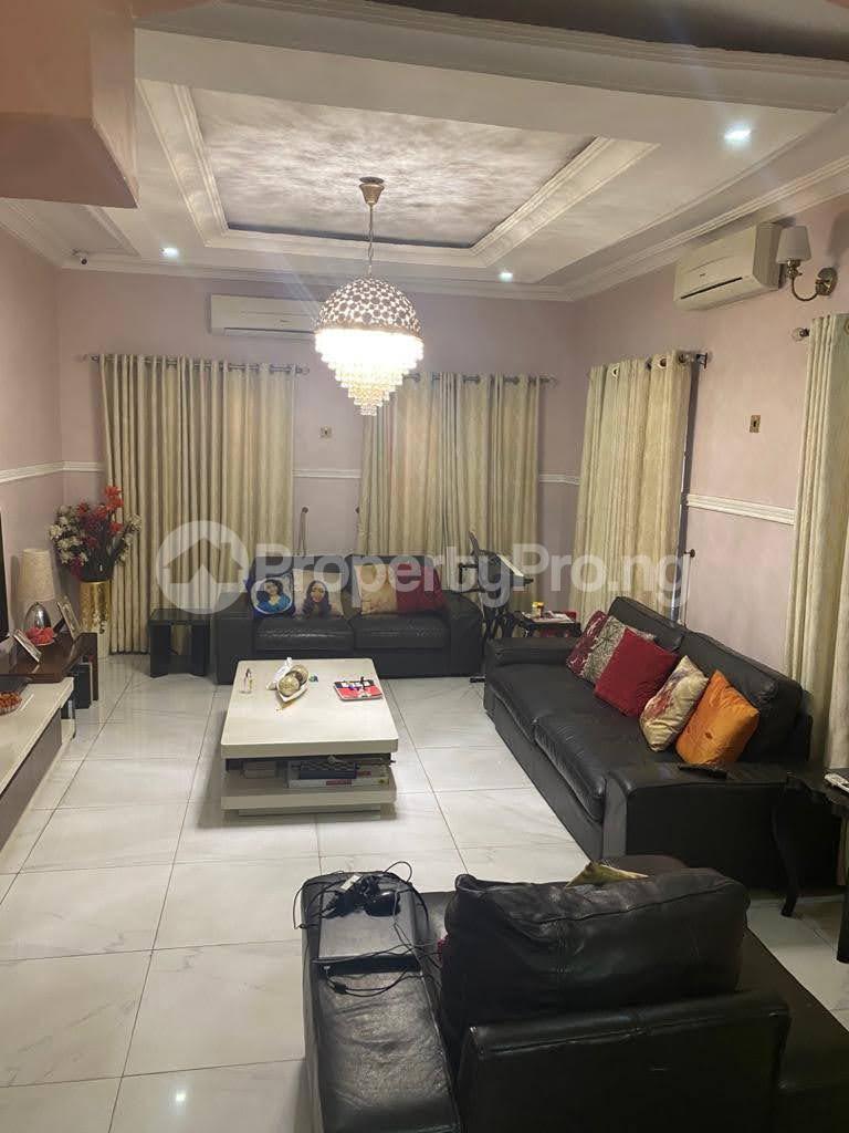 5 bedroom House for sale Magodo Phase 2 Shangisha Ojodu Lagos