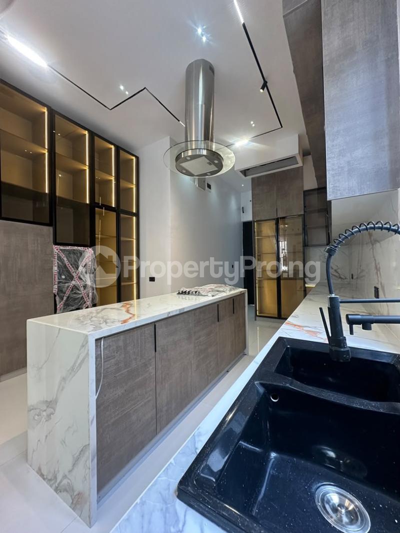 5 bedroom House for sale Ikota Lekki Lagos