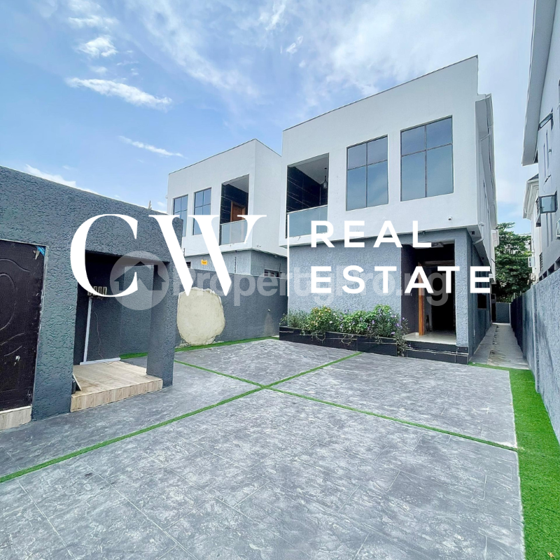 5 bedroom House for sale Ologolo Lekki Lagos