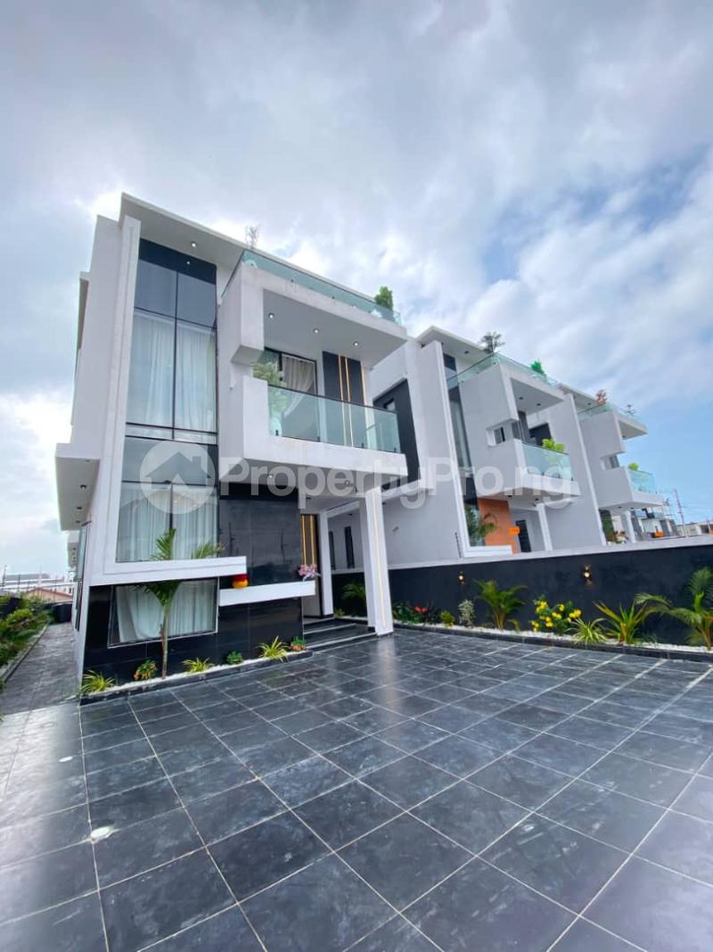 5 bedroom House for sale Ologolo Lekki Lagos