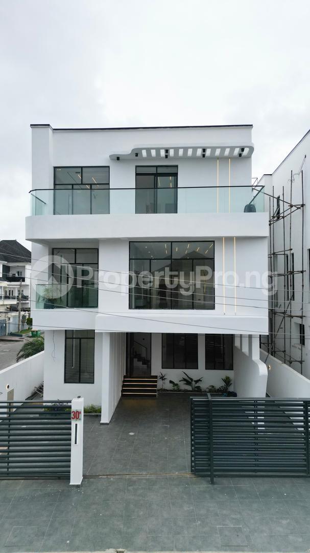 5 bedroom House for sale Chevron Lekki Lagos