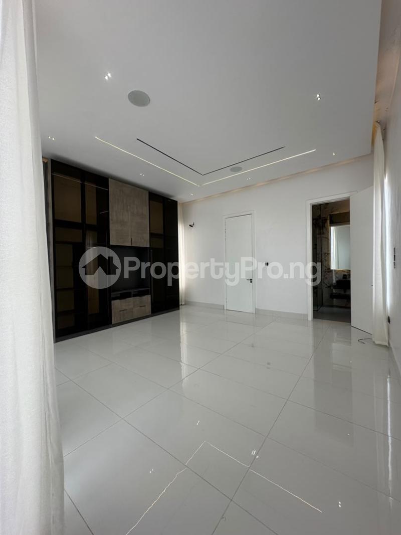 5 bedroom House for sale Ikota Lekki Lagos