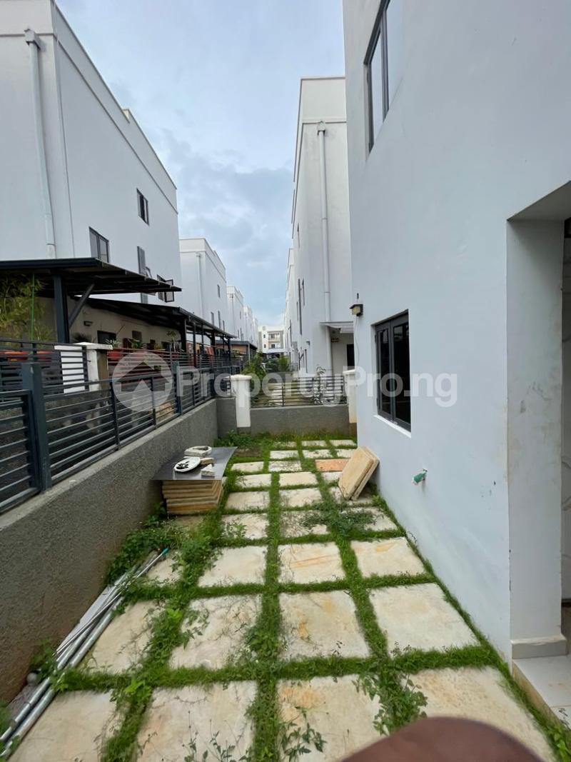 5 bedroom House for rent Wuye Abuja