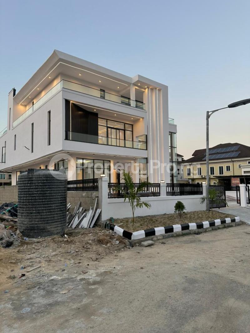 5 bedroom House for sale Lekki Lagos
