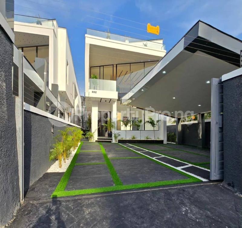 5 bedroom House for sale chevron Lekki Lagos