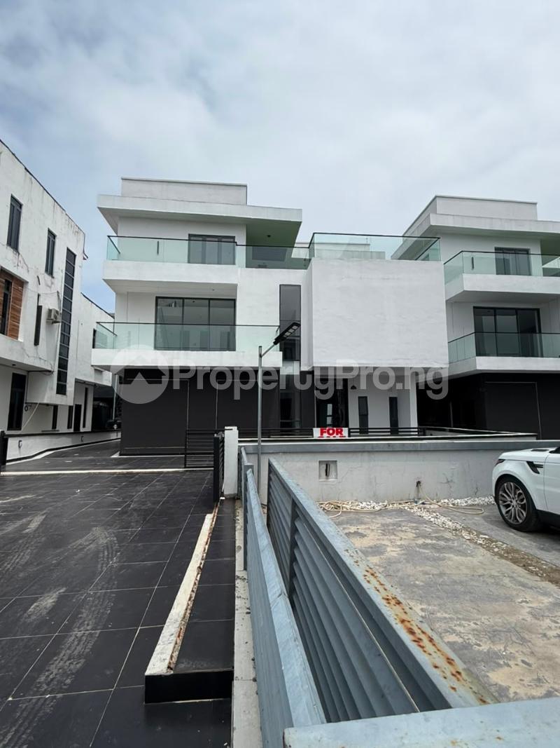 5 bedroom House for sale Orchid Lekki Lagos