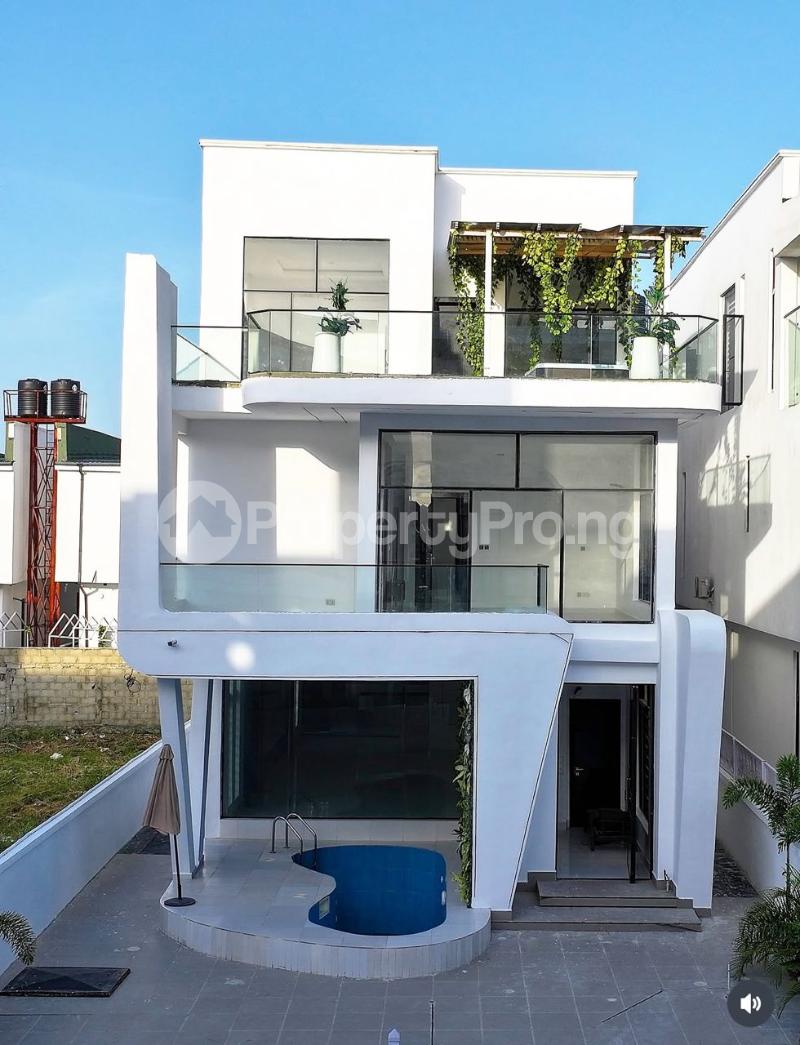 5 bedroom House for sale Chevron Lekki Lagos