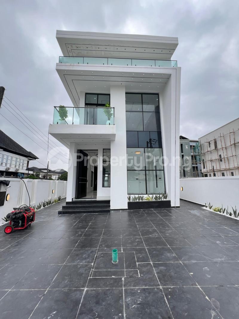 5 bedroom House for sale 2nd Tollgate Lekki Lagos