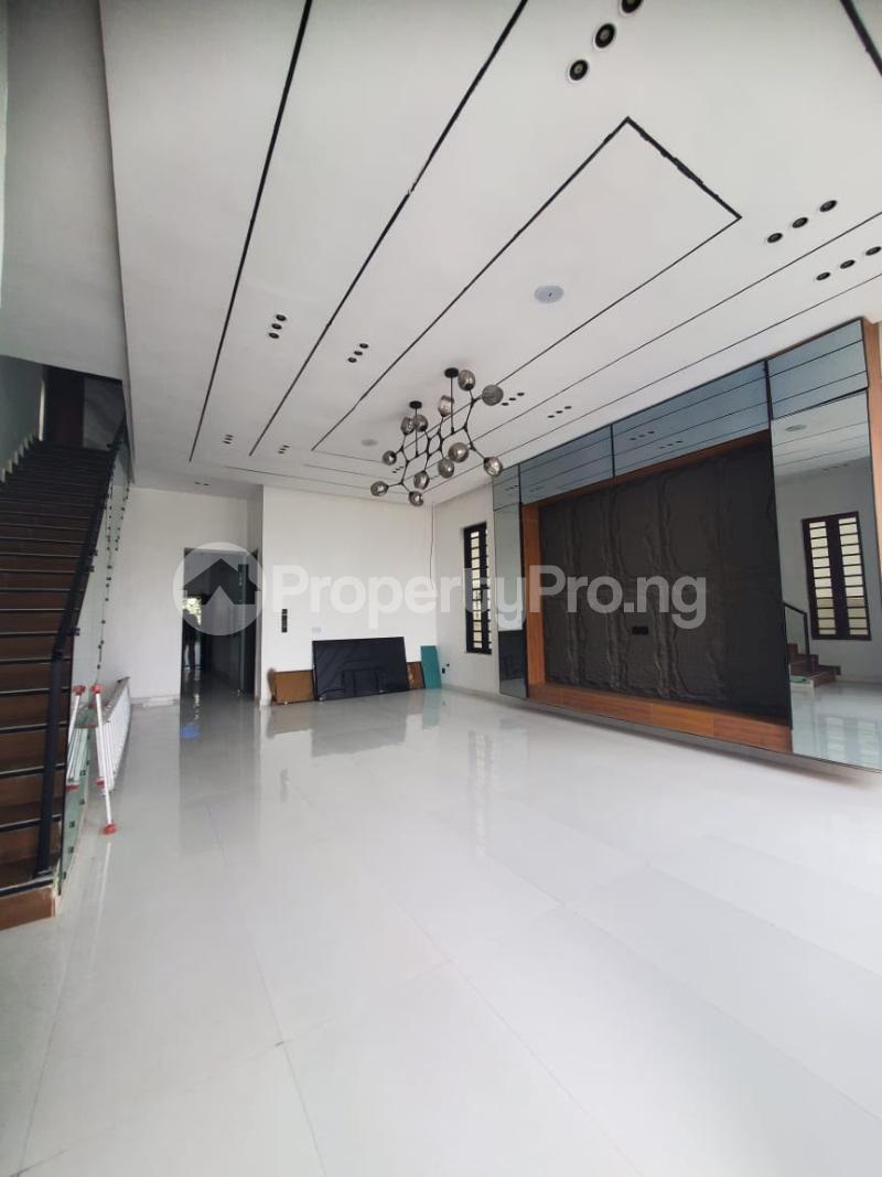 5 bedroom House for sale Lekki Lagos