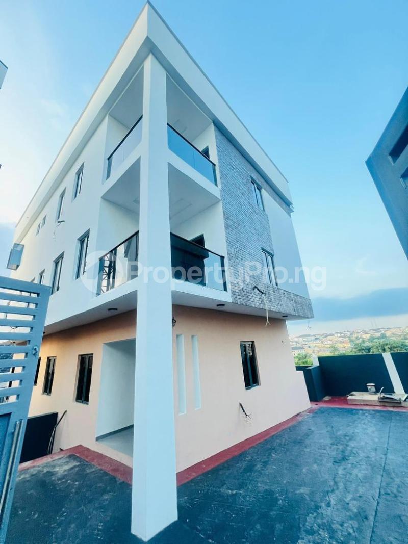 5 bedroom House for sale Magodo Gra Phase 2 Ikeja Lagos