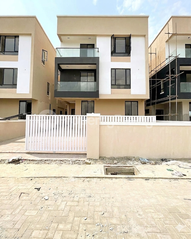 5 bedroom House for sale Osapa london Lekki Lagos