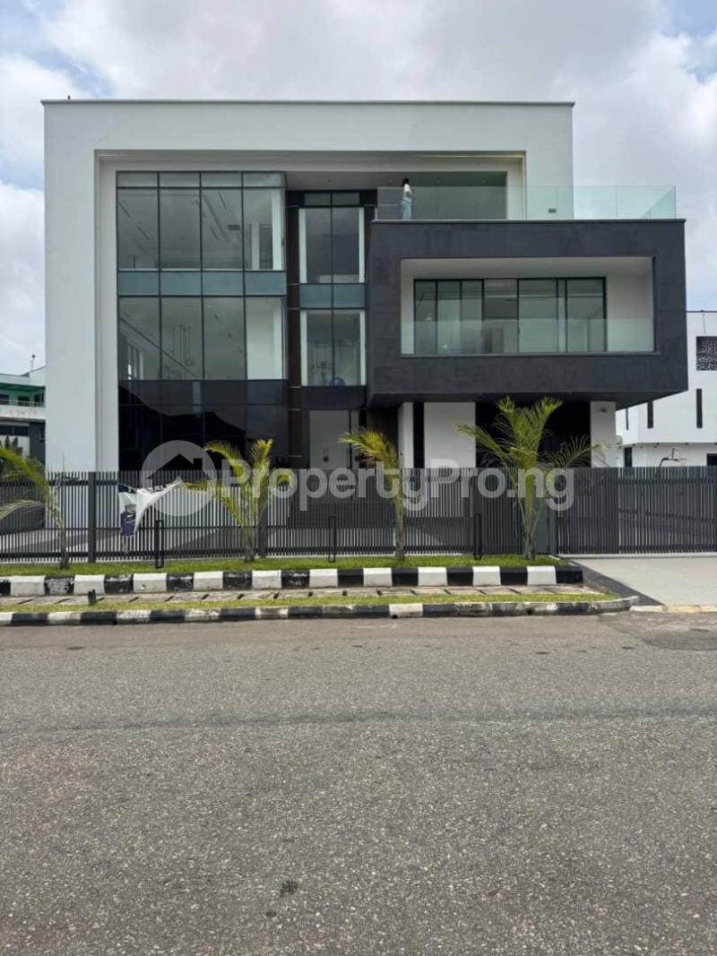 5 bedroom House for sale Osapa london Lekki Lagos