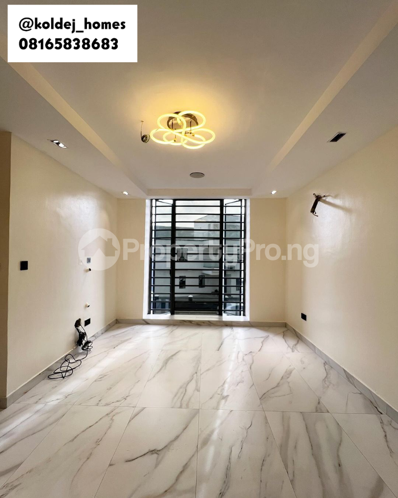 5 bedroom House for sale Osapa london Lekki Lagos