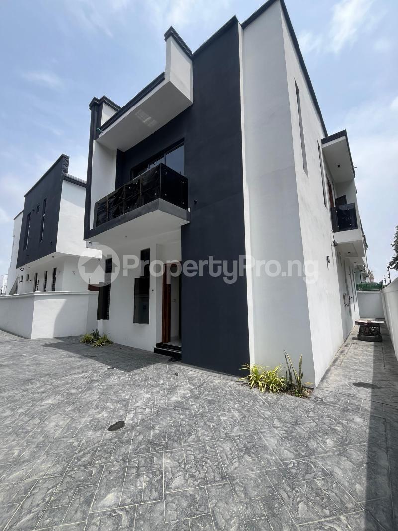 5 bedroom House for sale chevron Lekki Lagos