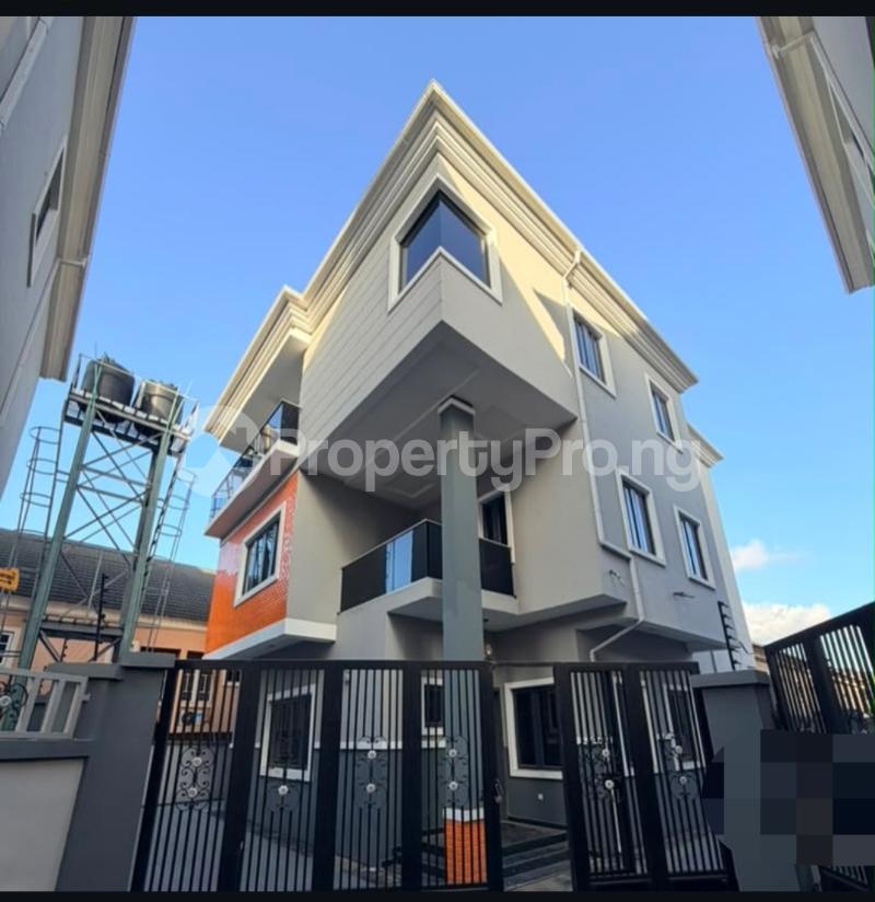 5 bedroom House for sale Magodo Phase 2 Ojodu Lagos