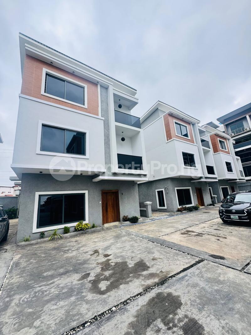 5 bedroom House for rent Shonibare Estate Maryland Lagos