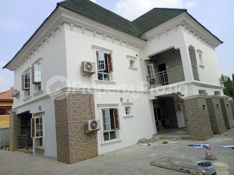 6 bedroom House for rent Gwarinpa Abuja