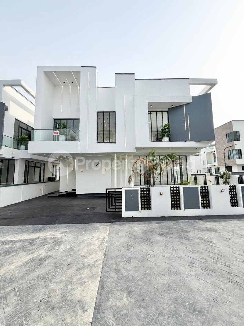 5 bedroom House for sale Chevron Lekki Lagos