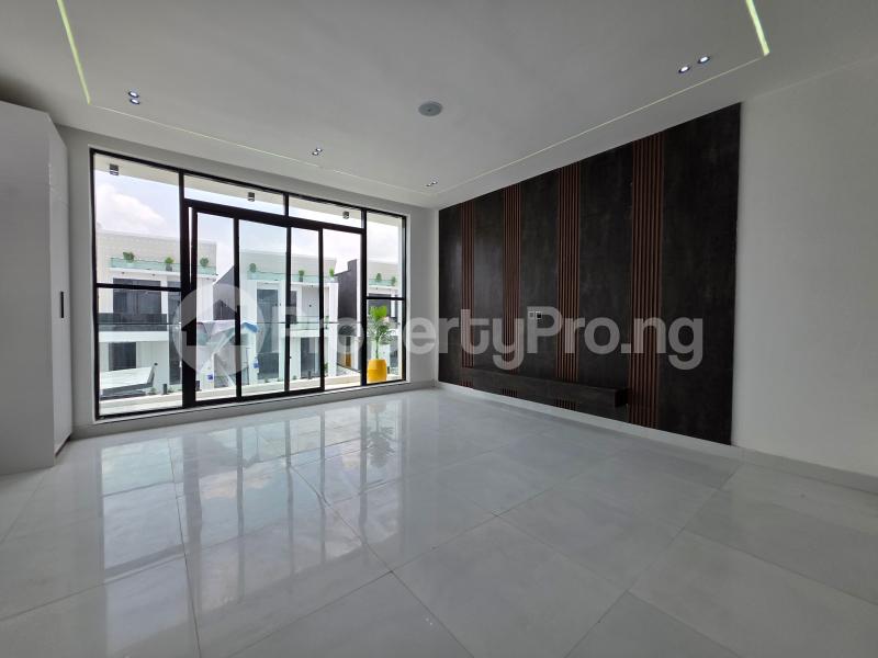 5 bedroom House for sale Chevron Lekki Lagos