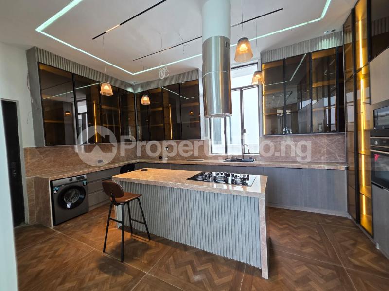 5 bedroom House for sale Chevron Lekki Lagos