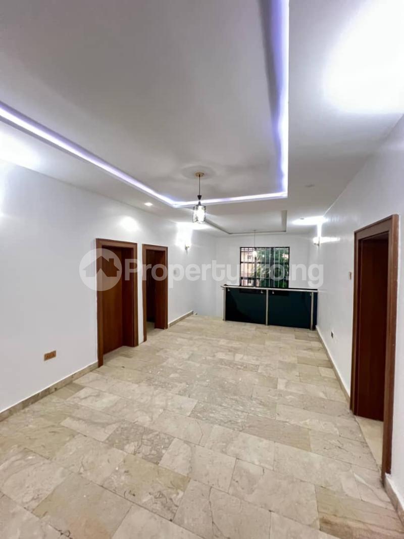5 bedroom House for sale Gwarinpa Abuja