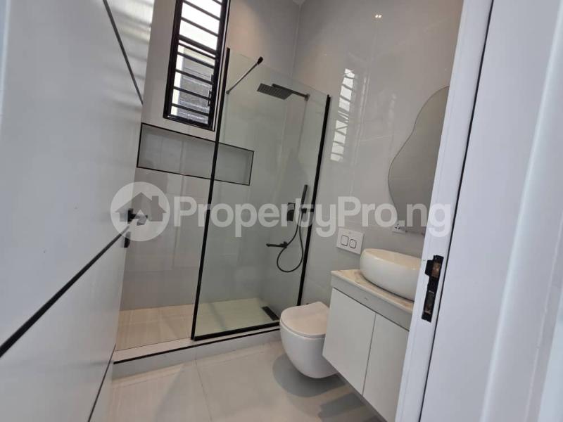 5 bedroom House for sale Chevron Toll Gate Lekki Lagos