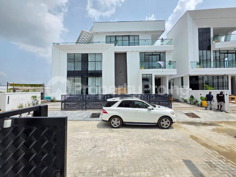 5 bedroom House for sale Chevron Lekki Lagos