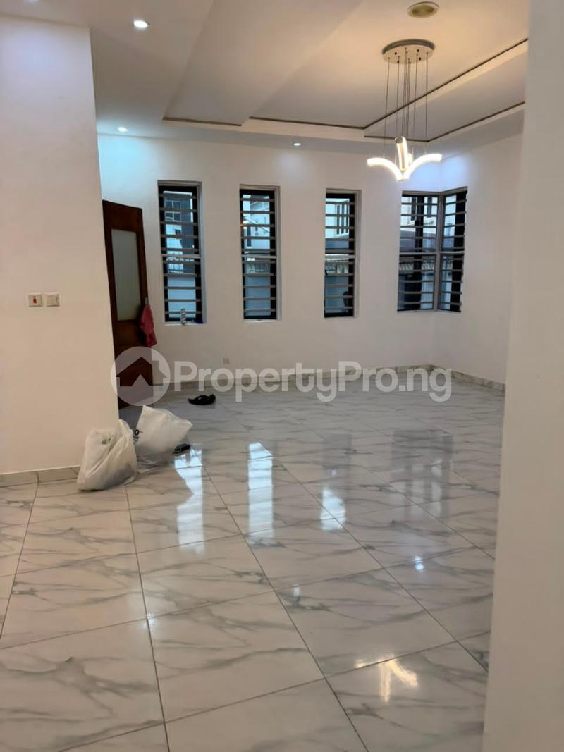 5 bedroom House for rent Chevron Lagos. Chevron Lekki Lagos