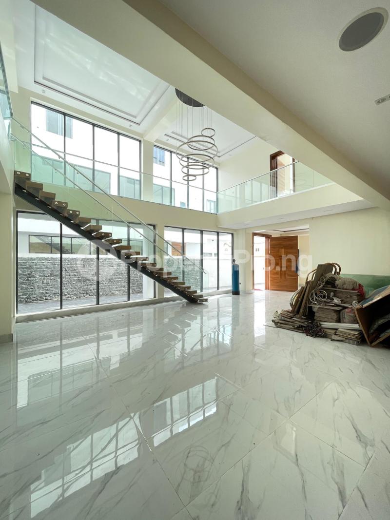 5 bedroom House for sale Lekki Lagos