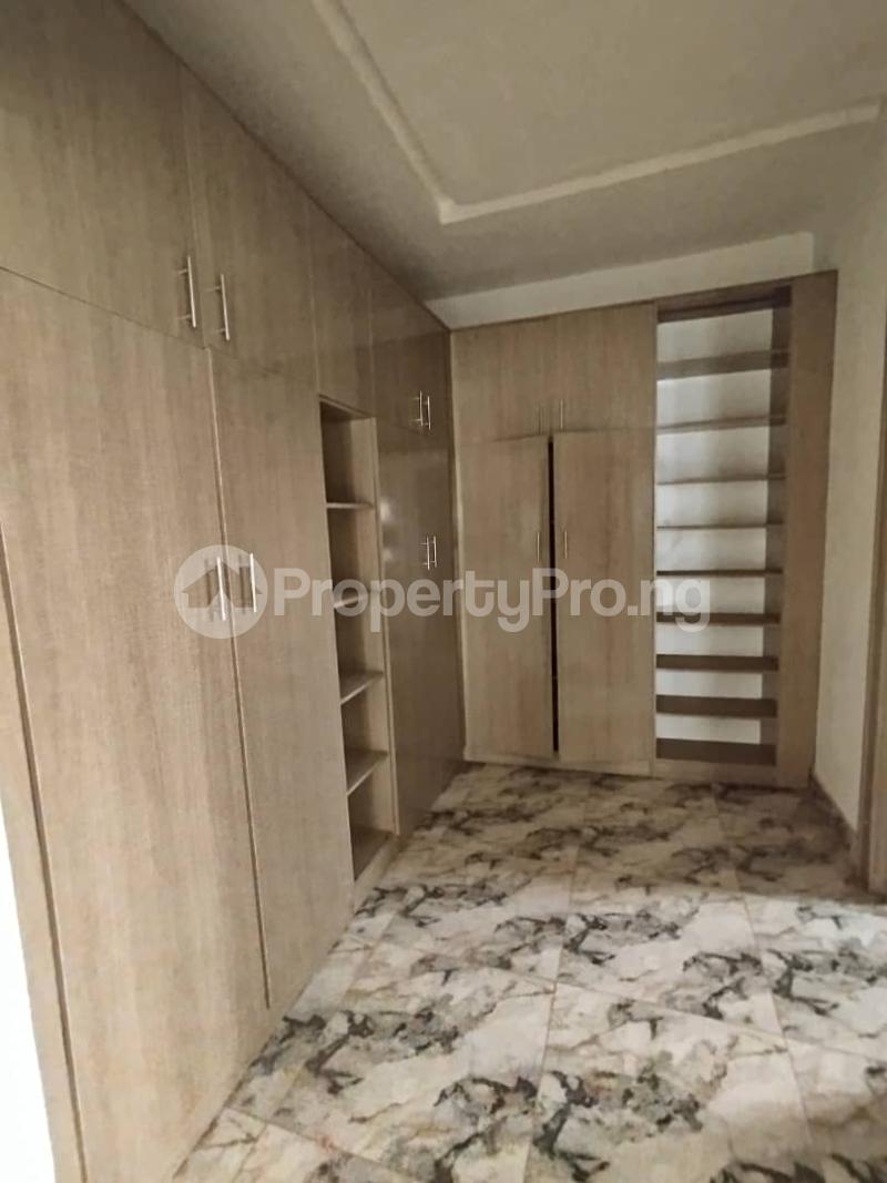 6 bedroom House for sale Mabushi Abuja