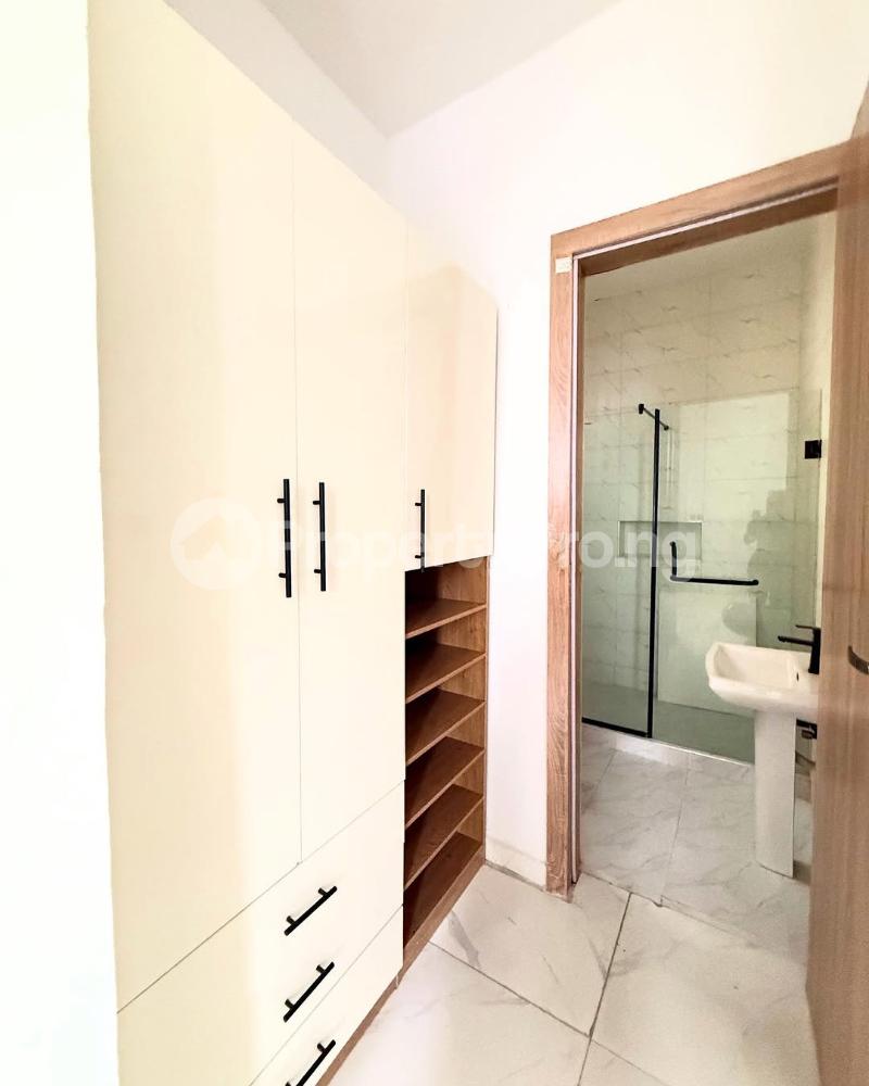 5 bedroom House for sale chevron Lekki Lagos