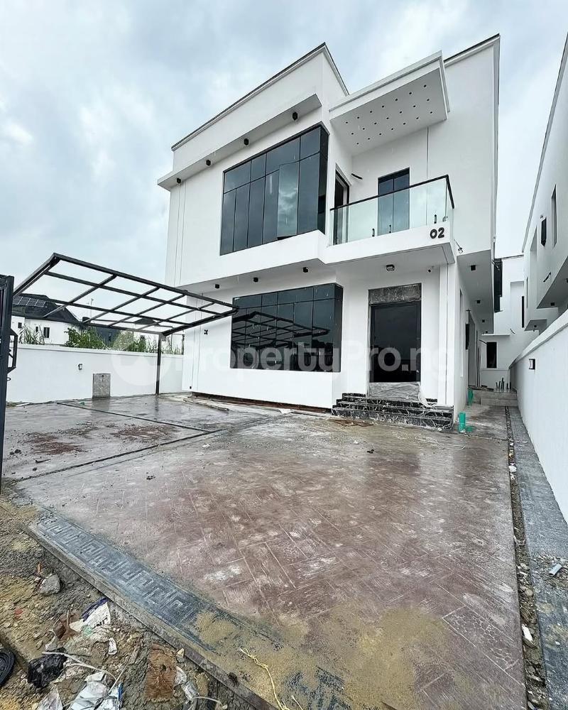 5 bedroom House for sale 2nd Toll Gate chevron Lekki Lagos