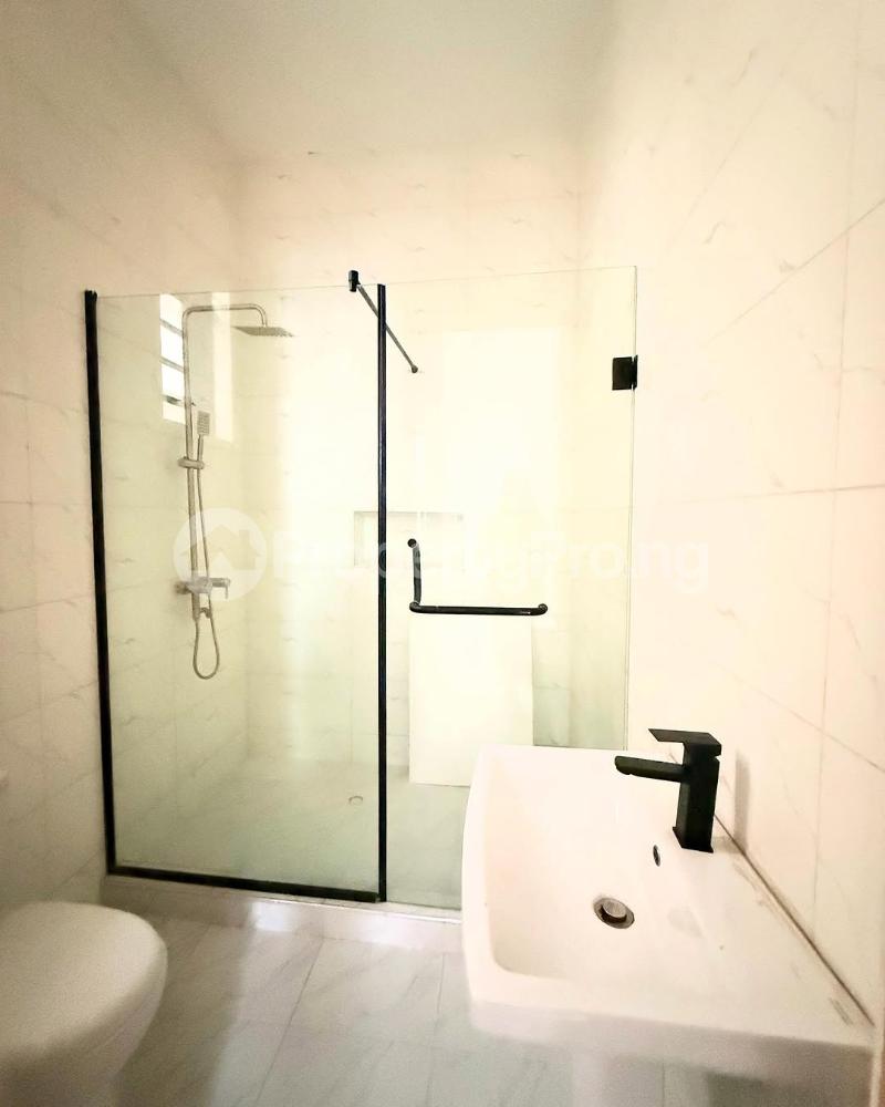 5 bedroom House for sale chevron Lekki Lagos