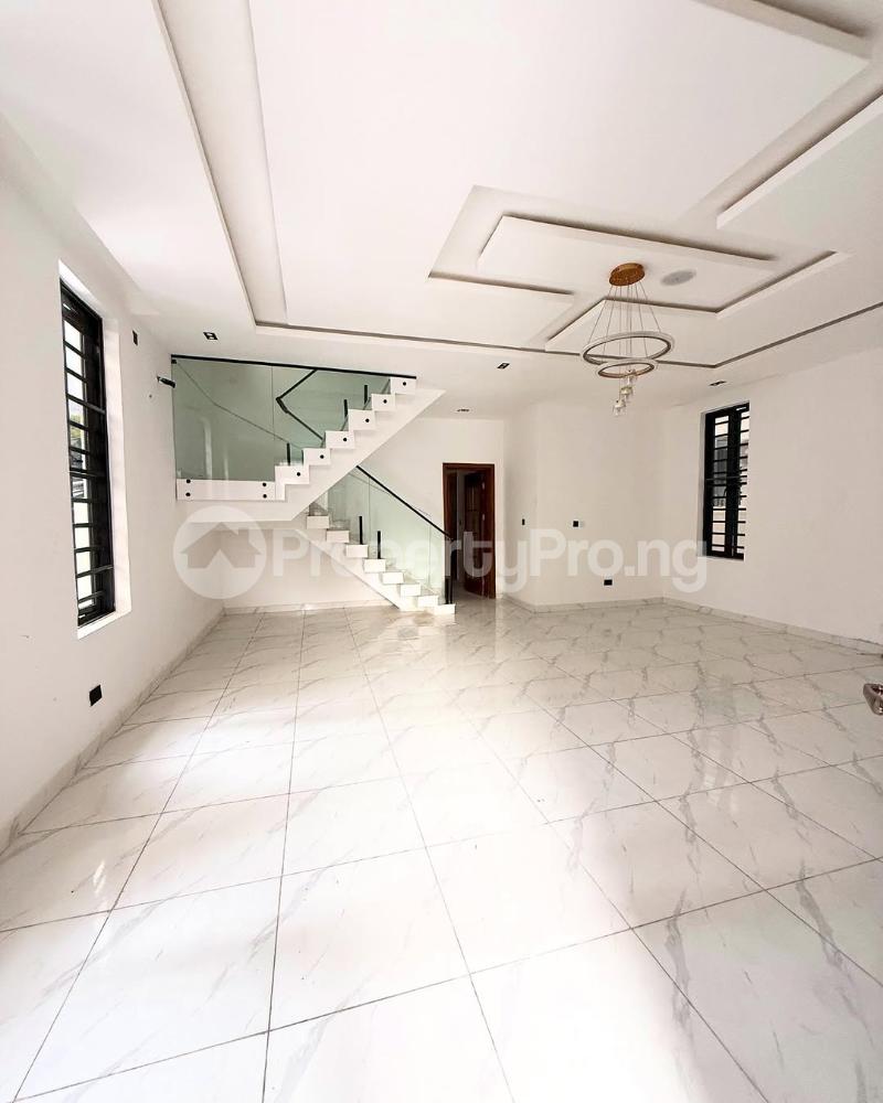 5 bedroom House for sale chevron Lekki Lagos