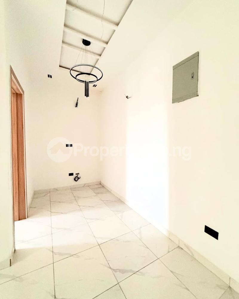 5 bedroom House for sale chevron Lekki Lagos