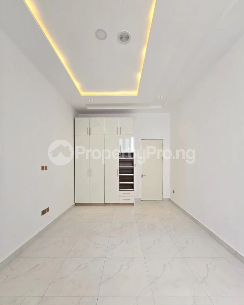 5 bedroom House for sale Osapa london Lekki Lagos