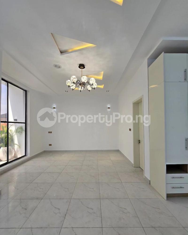 5 bedroom House for sale Osapa london Lekki Lagos