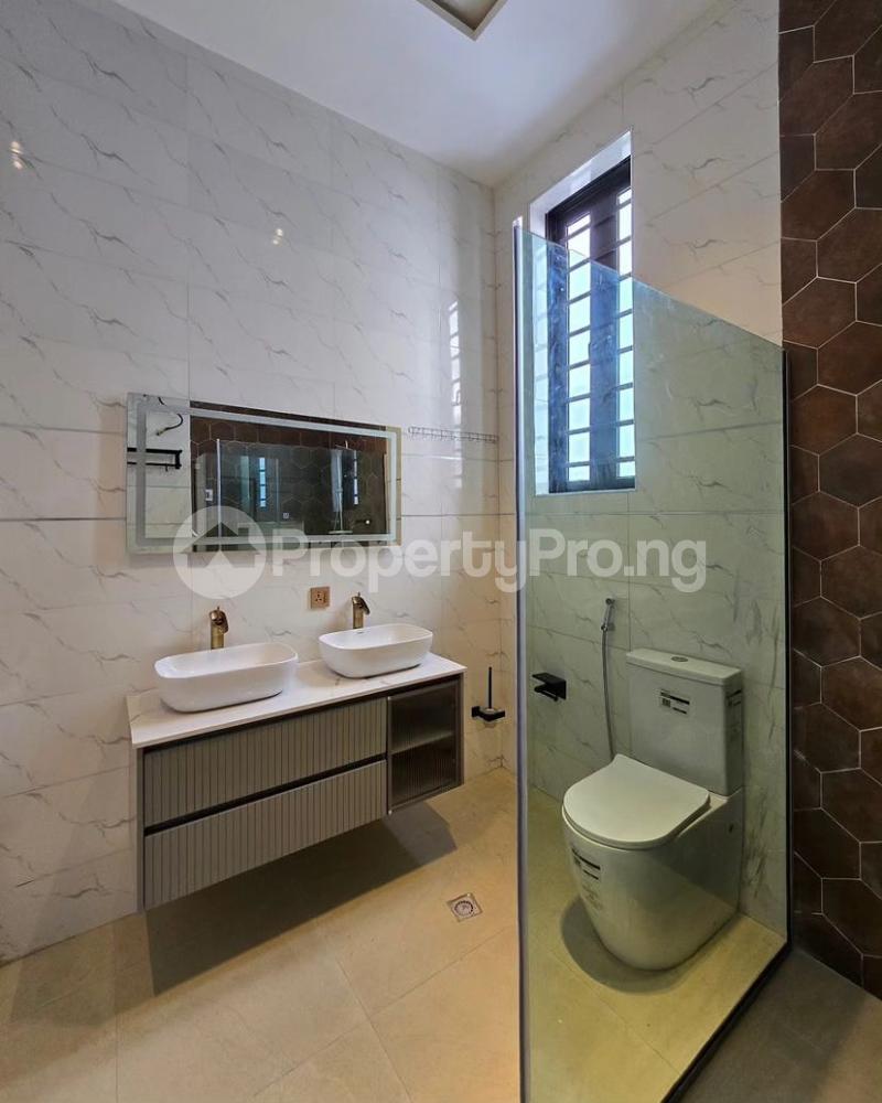 5 bedroom House for sale Osapa london Lekki Lagos