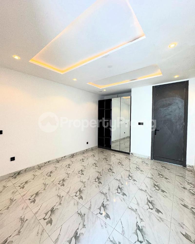 5 bedroom House for sale chevron Lekki Lagos