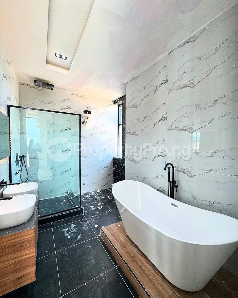 5 bedroom House for sale chevron Lekki Lagos