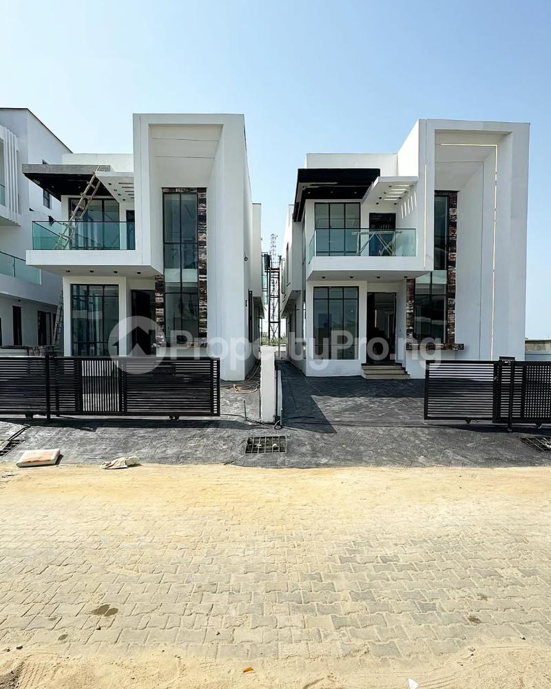 5 bedroom House for sale chevron Lekki Lagos