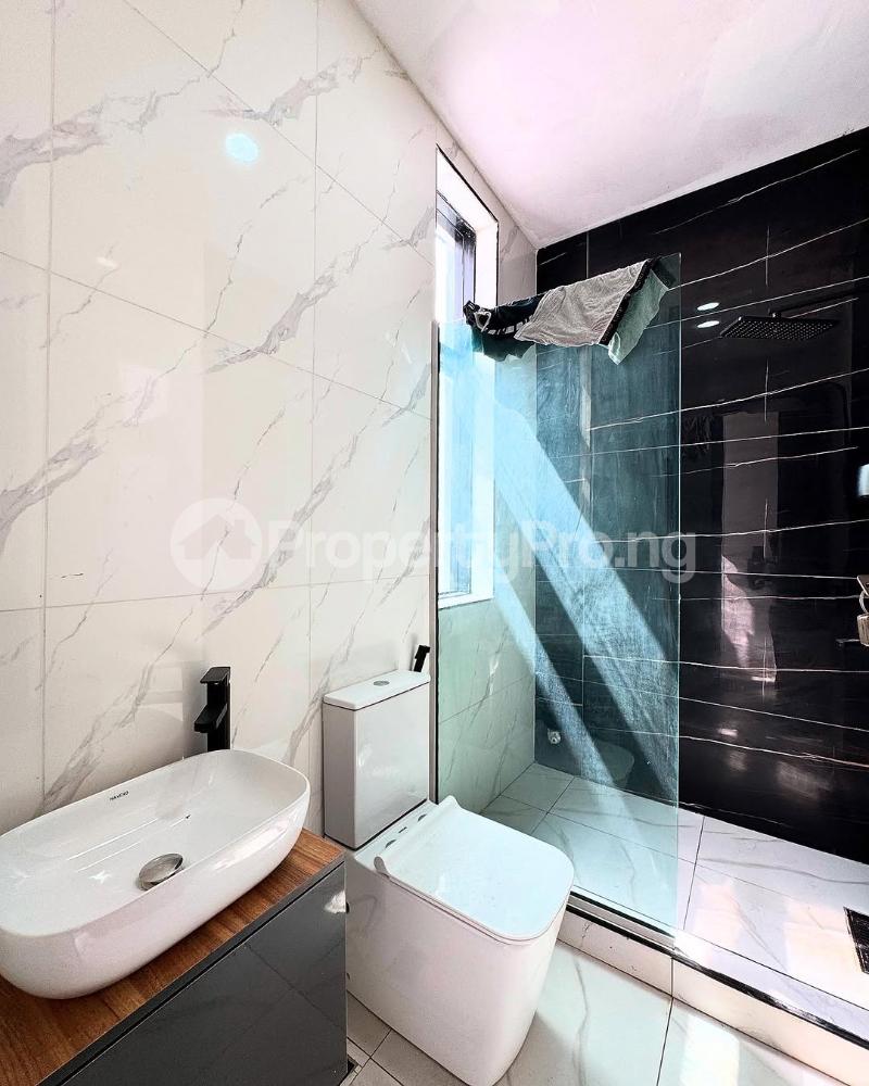 5 bedroom House for sale chevron Lekki Lagos