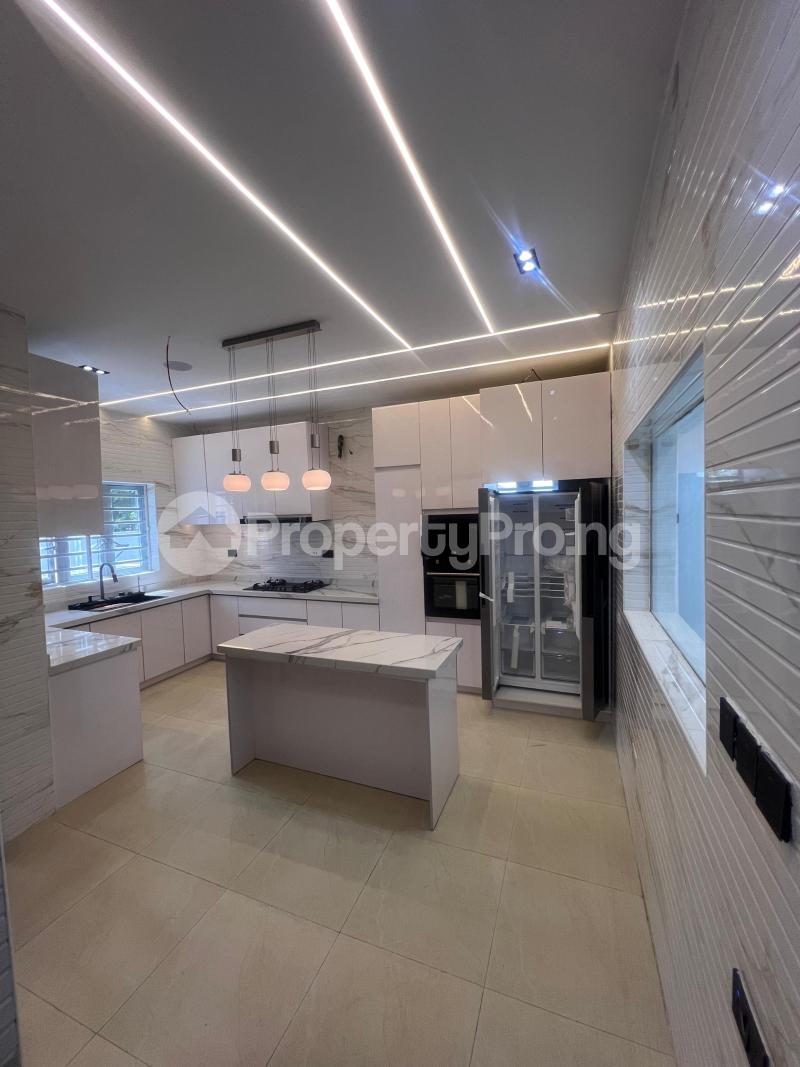 5 bedroom House for sale Osapa london Lekki Lagos